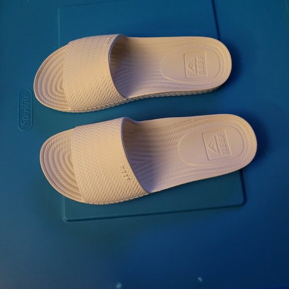 Reef Creamy-White Sandals/Slides Misses Size 9 - Picture 1 of 6